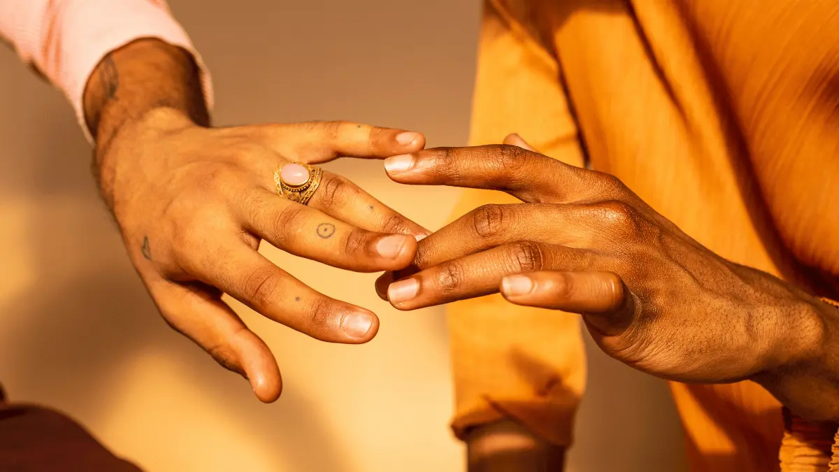 Dor na ponta do dedo da mão