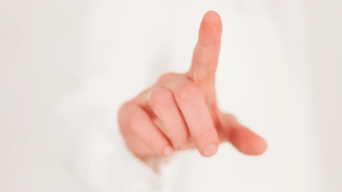 Dor na ponta do dedo indicador